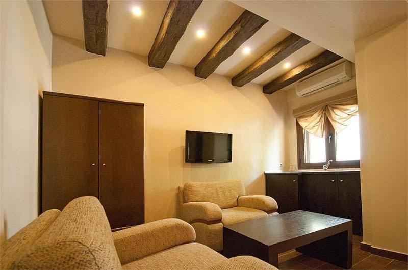 Nostos 2*